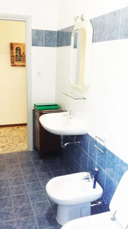 Edolo Apartment ميلان 0*,