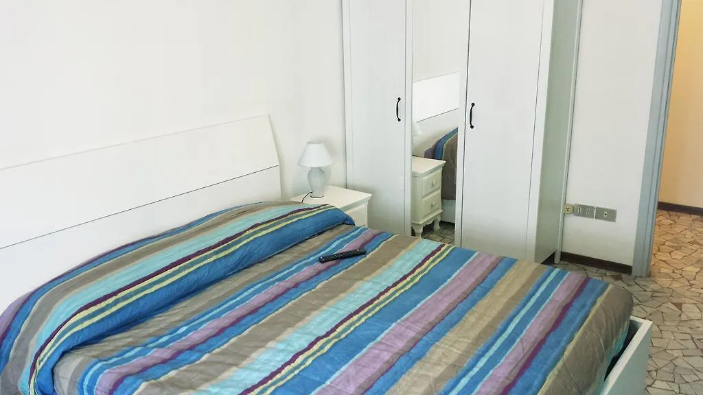 Edolo Apartment ميلان 0*,  إيطاليا